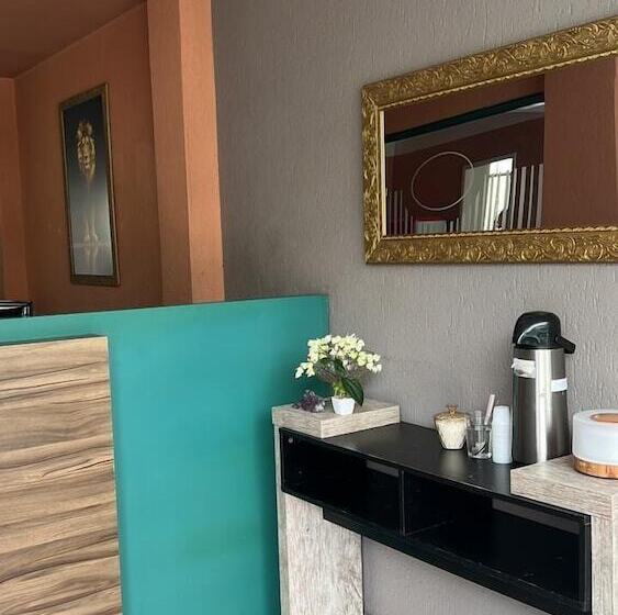 Отель Vicz Palace