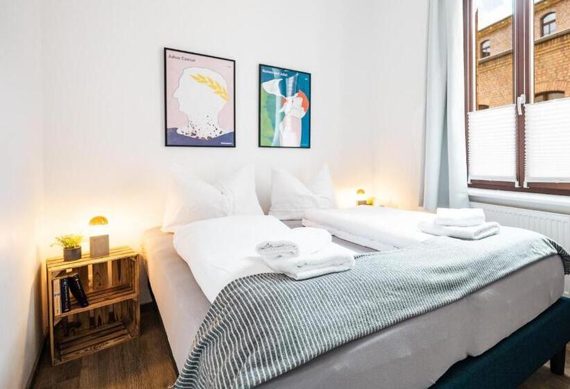 Ko Living Space Am Neuen Theater Altstadt Street Art Design Apartments