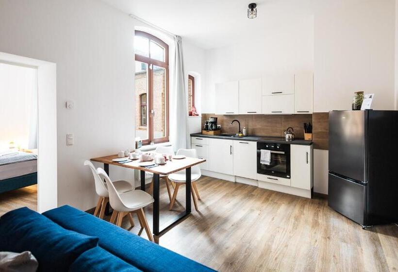 Ko Living Space Am Neuen Theater   Altstadt   Street Art Design Apartments