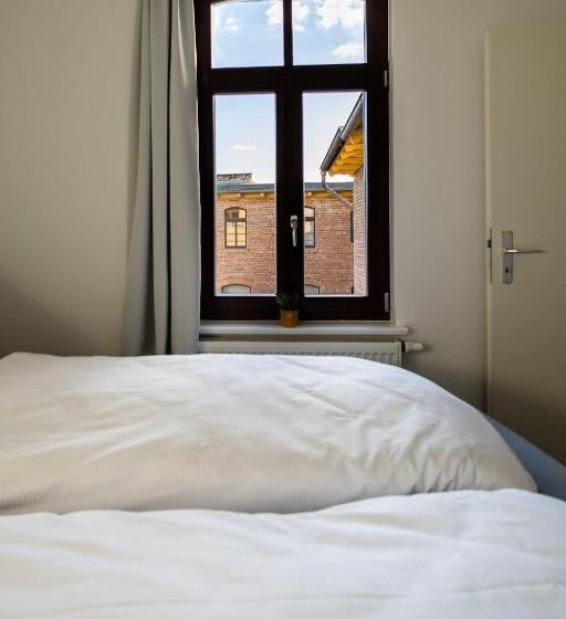 Ko Living Space Am Neuen Theater Altstadt Street Art Design Apartments