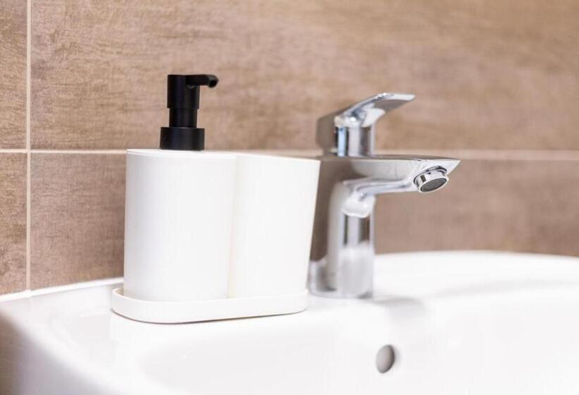 Ko Living Space Am Neuen Theater Altstadt Street Art Design Apartments