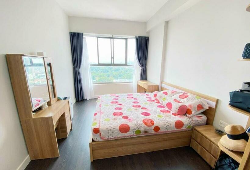 پانسیون Botanica Premiere