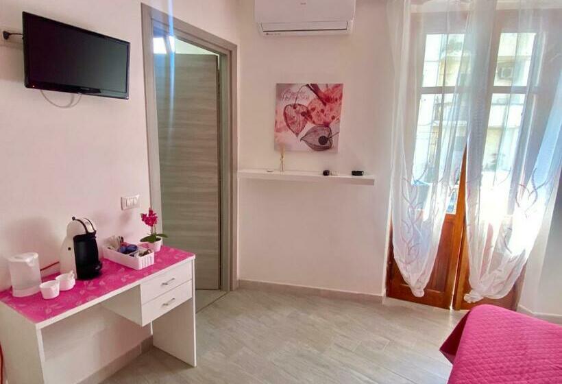 פנסיון Glicine