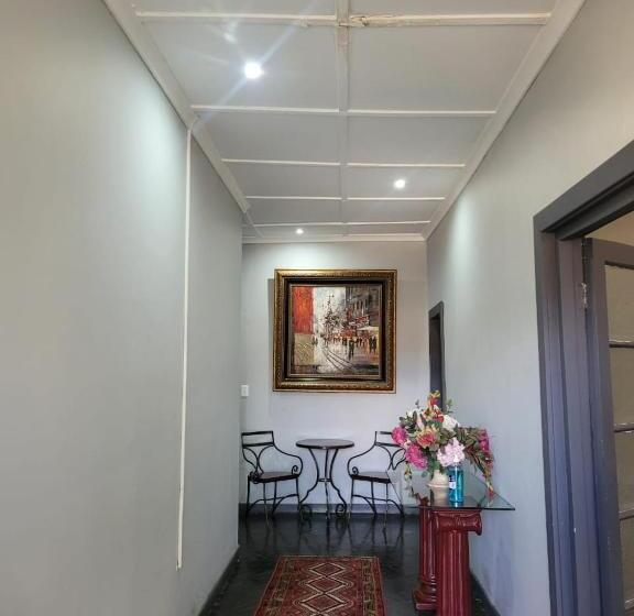 Пансион Palm Guesthouse