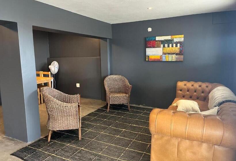 膳宿费 The Capri Green