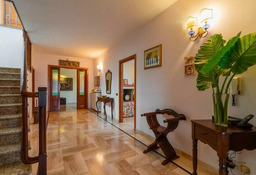 פנסיון The Rosa S Luxury House