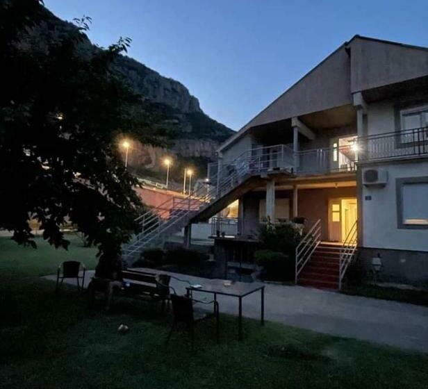 پانسیون Vila Natalija