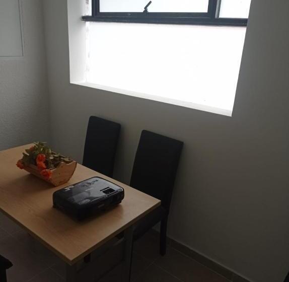 فندق صغير Bogotá Calle 100