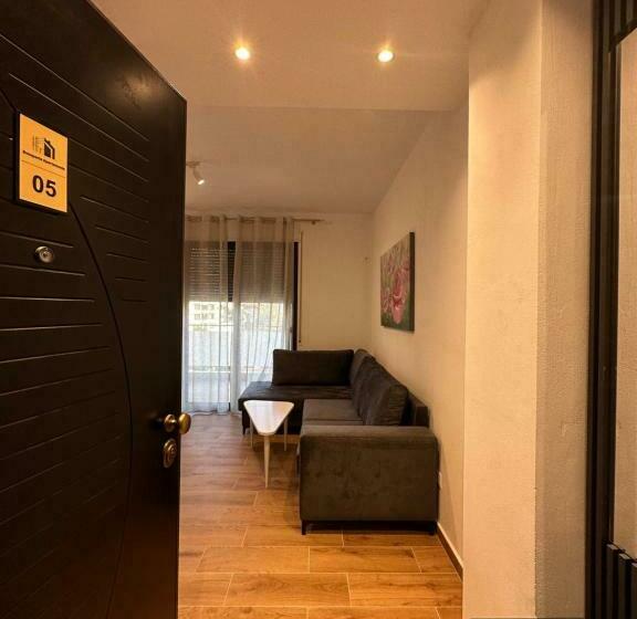 Bonaparte Apartments