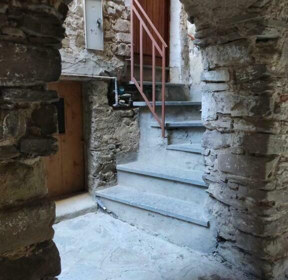 Casina Vicino Al Vico