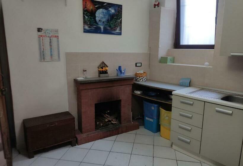 Casina Vicino Al Vico