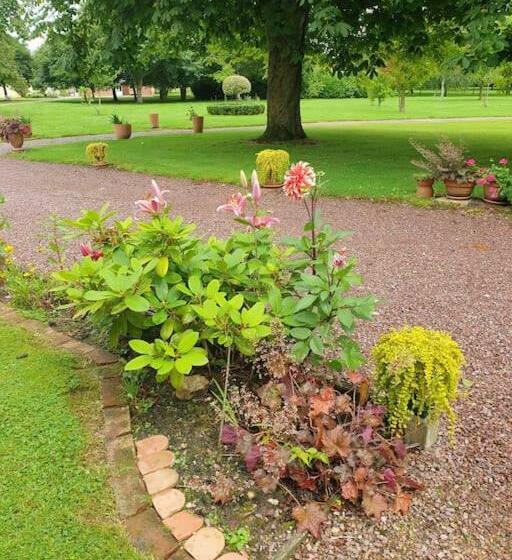 Charmante Maison Dans Un Parc De Près De 3ha