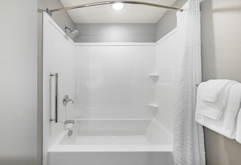 فندق Americinn By Wyndham International Falls