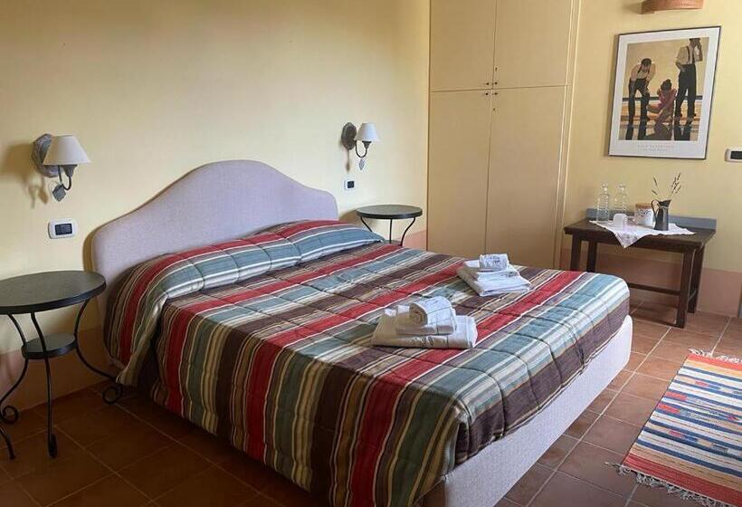 בית מלון כפרי In Campagna