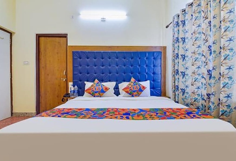 호텔 Oyo 72209 Tree Of Heaven