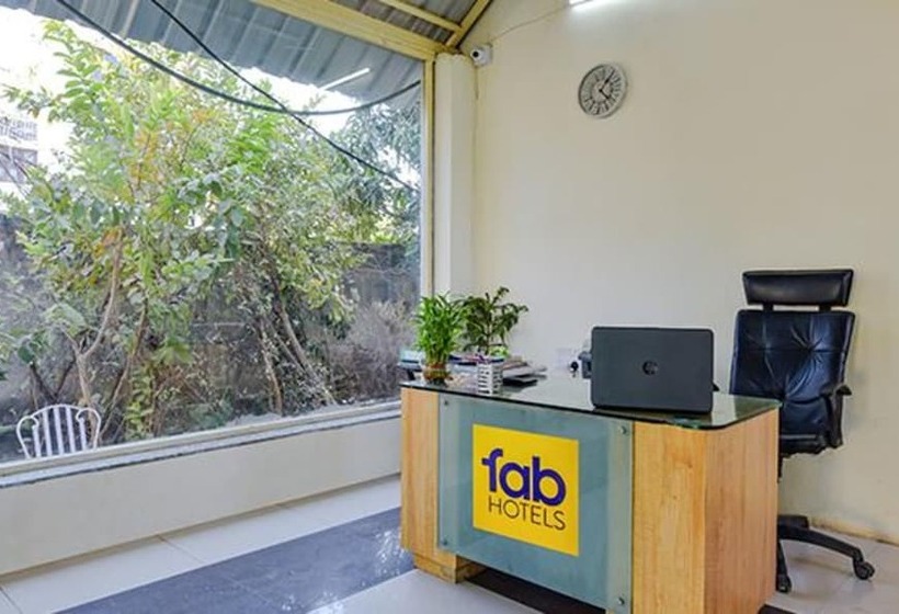 호텔 Oyo 72209 Tree Of Heaven