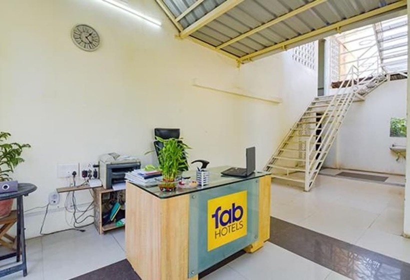 호텔 Oyo 72209 Tree Of Heaven