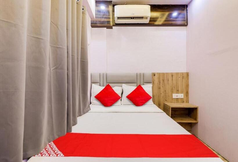 Отель Pop 91819 Heritage Room