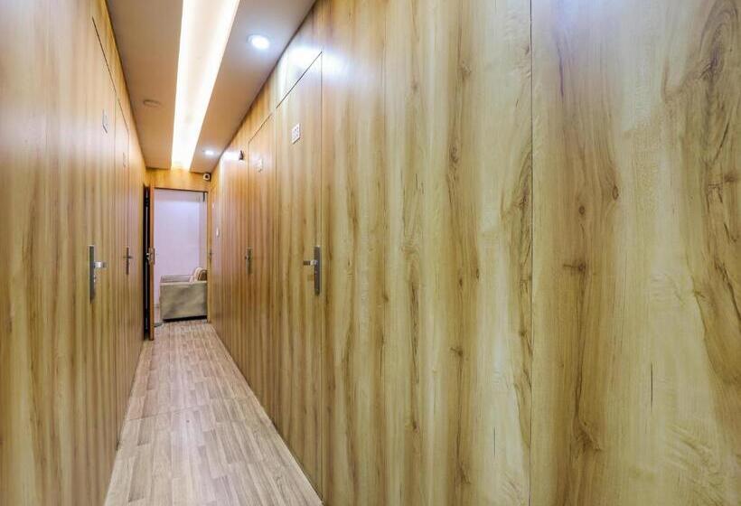 Отель Pop 91819 Heritage Room