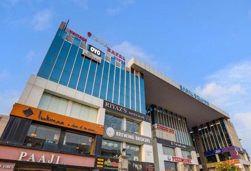 Отель Pop 91819 Heritage Room