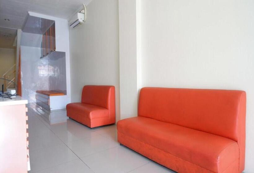 호텔 Reddoorz Syariah At Kelud Sampangan Semarang