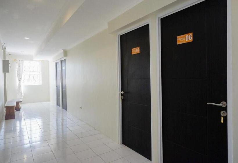 호텔 Reddoorz Syariah At Kelud Sampangan Semarang