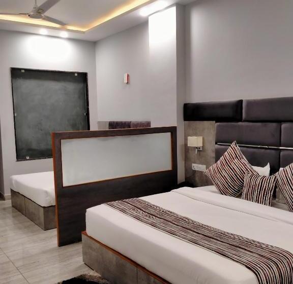 فندق Vasdaa Grand, Dehradun   Airport