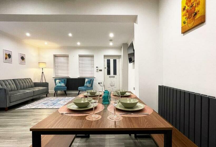 Karen S Place In Windsor