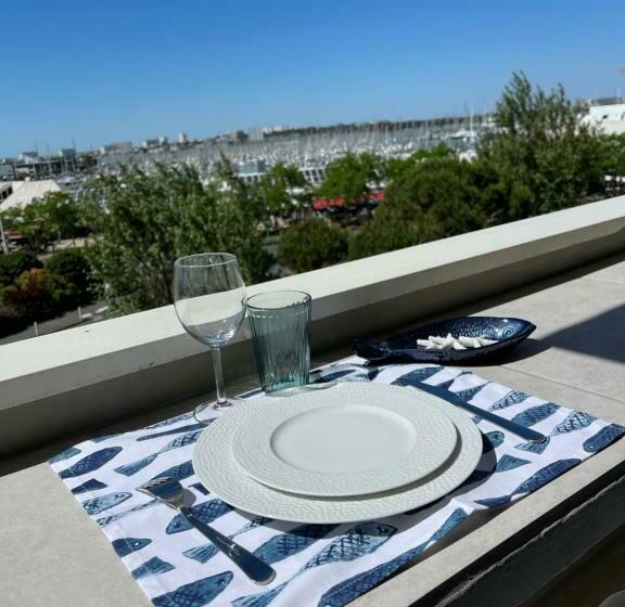 La Terrasse Sur Le Port   La Rochelle
