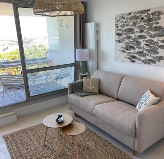 La Terrasse Sur Le Port   La Rochelle