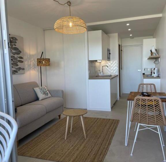 La Terrasse Sur Le Port   La Rochelle