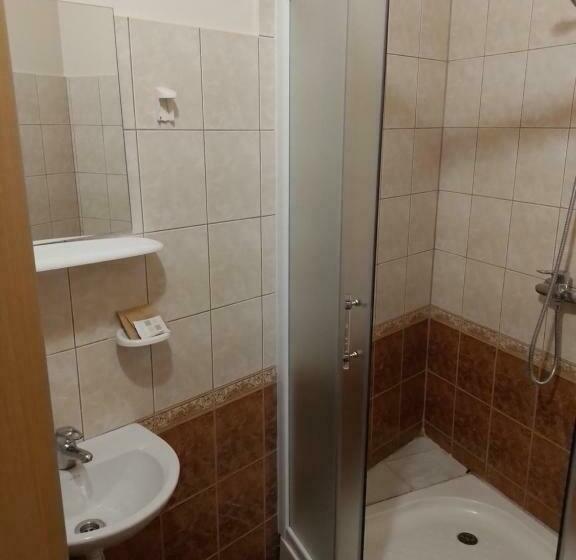 مُتل Trevena Kretinga