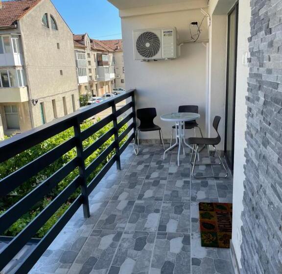 بنسيون Casa Paraschiva