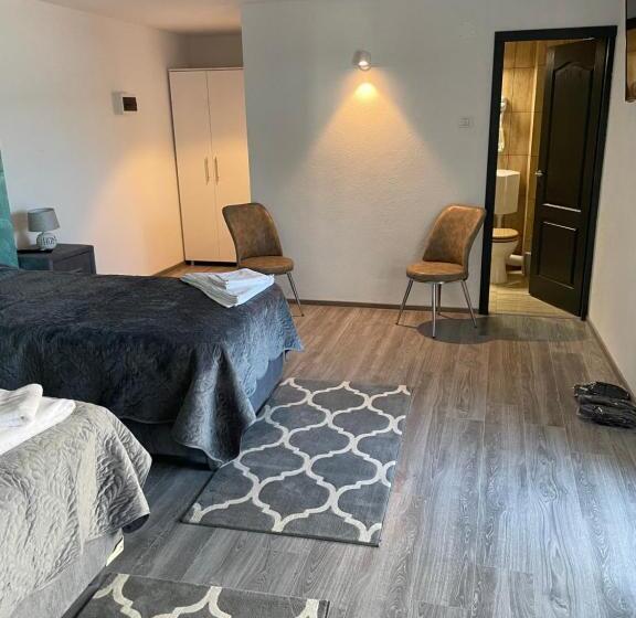 بنسيون Casa Paraschiva