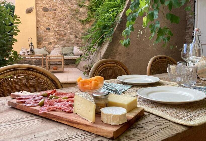 Пансион Chambres D Hôtes La Tour D Aspiran