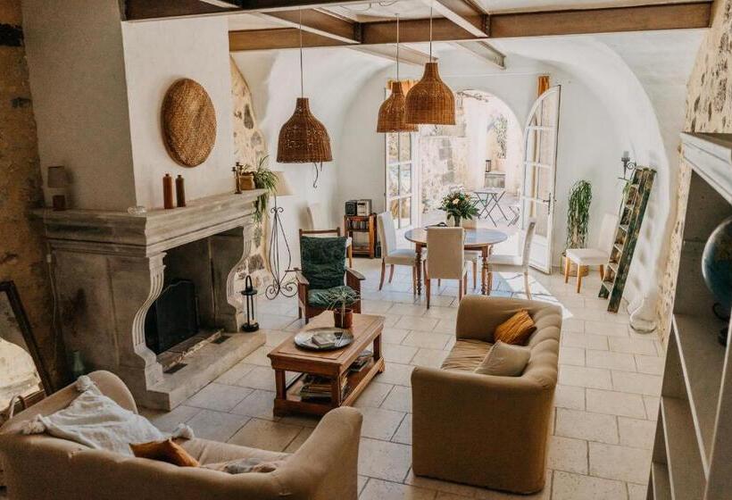 Пансион Chambres D Hôtes La Tour D Aspiran