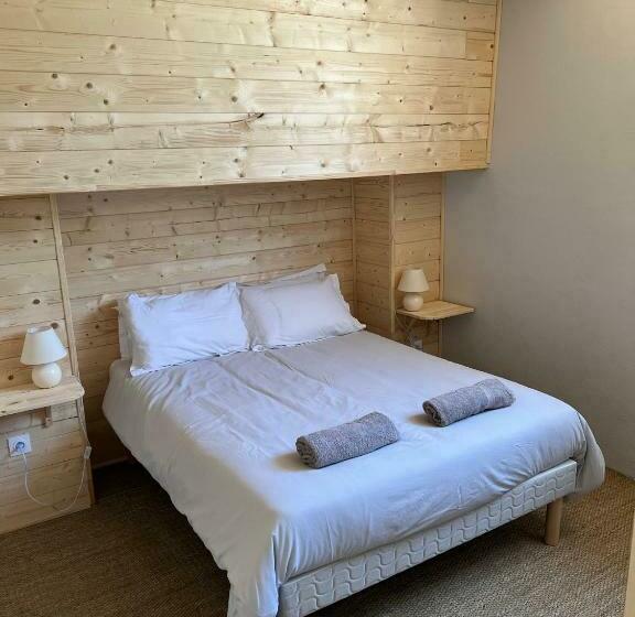 Пансион Luxury Guest House In The Centre Of Argeles Gazost