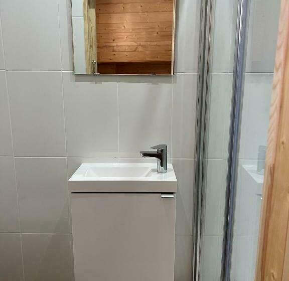 Пансион Luxury Guest House In The Centre Of Argeles Gazost