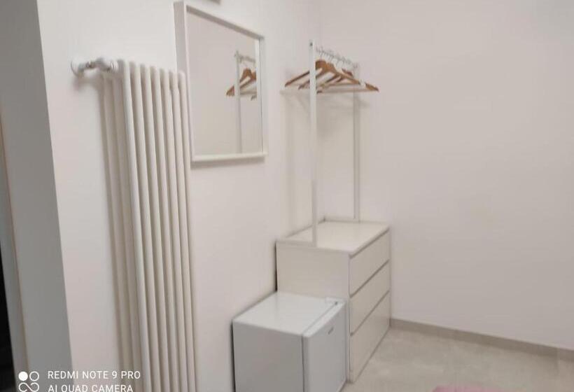 ペンション Perla Saracena