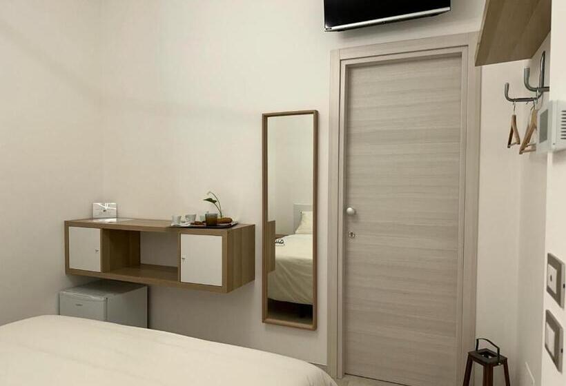 ペンション Perla Saracena