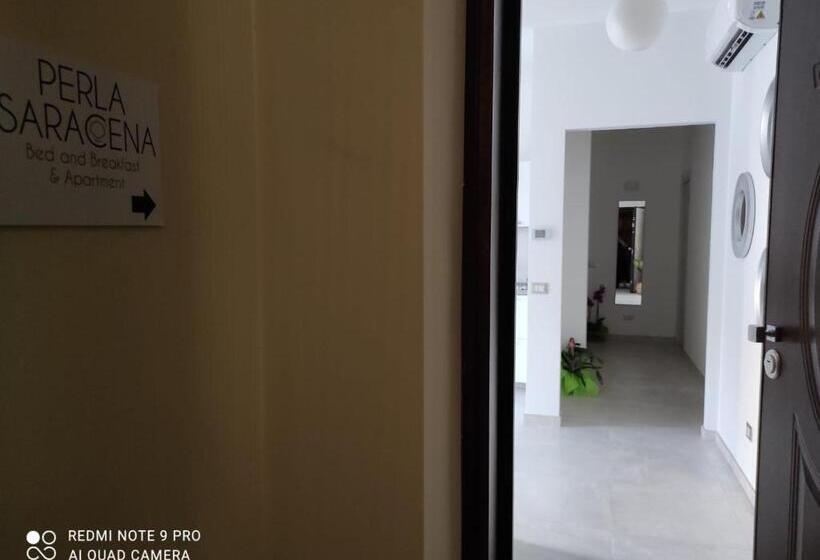 ペンション Perla Saracena