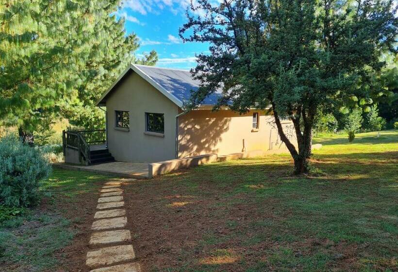 بنسيون Ukutula Resort