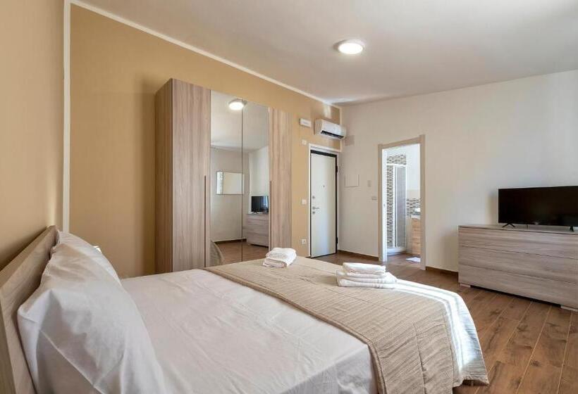 پانسیون Vico Rooms
