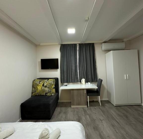 پانسیون Vila Storia