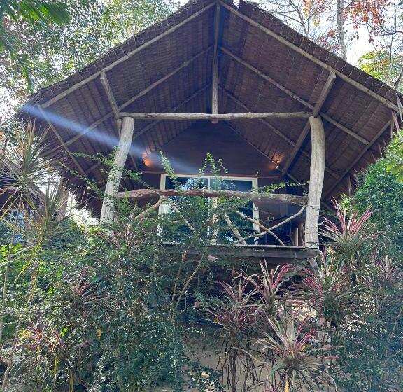 אתר נופש Koh Mook Mountain View