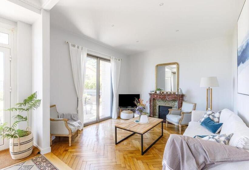 Villa Les Roches Mauves   Vue Mer