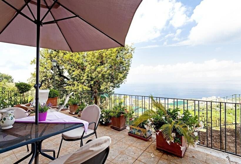 Amore Rentals   Villa The Stone On The Sea