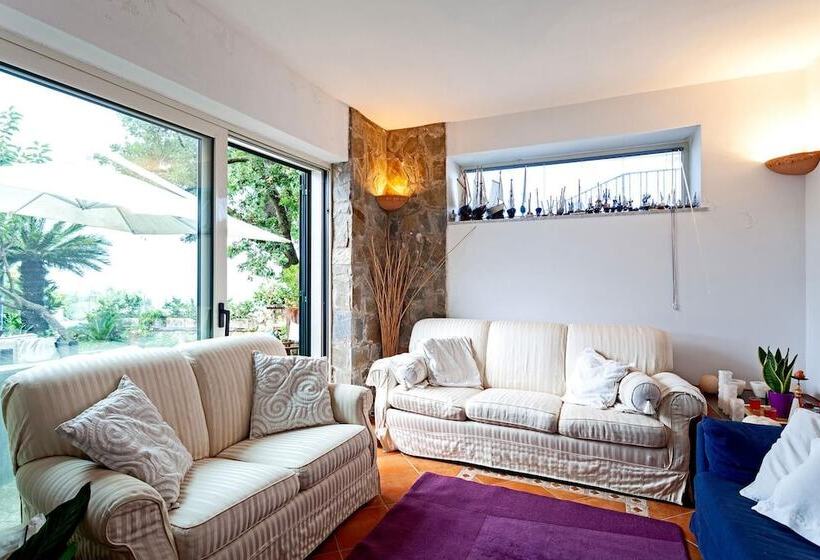 Amore Rentals   Villa The Stone On The Sea