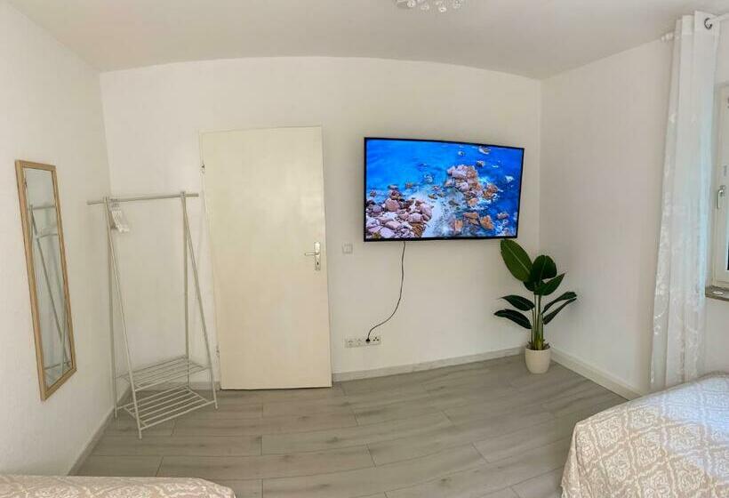 Apartments Cassel   Mit Smart Tv Und Parkplätzen   Für Singles, Paare, Familien Und Gruppen