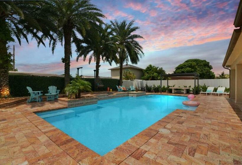 Oasis With Pool Spa Games 5br L21